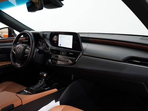 Used 2024 Lexus ES 350 w/ Premium Package FWD image 18