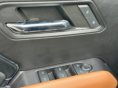 Used 2023 GMC Canyon AT4 image 12