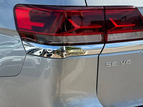Used 2023 Volkswagen Atlas SE w/ Panoramic Sunroof Package FWD image 27