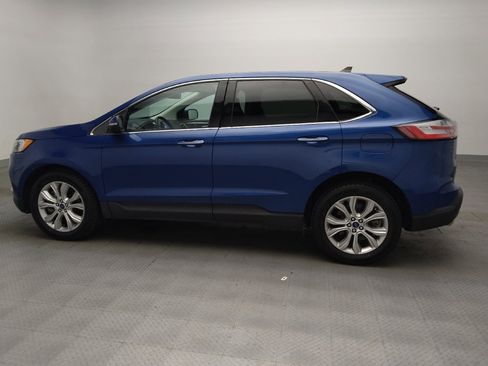 Used 2022 Ford Edge Titanium w/ Equipment Group 301A AWD/4WD image 3