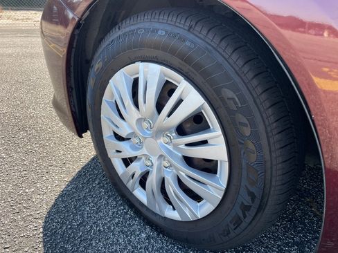 Used 2012 Honda Civic LX image 8