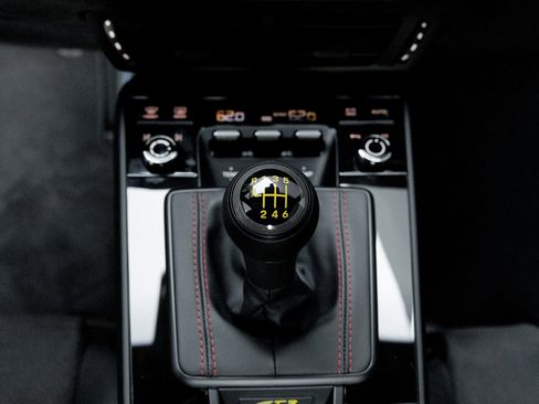 Certified 2026 Porsche 911 GT3 RWD image 28