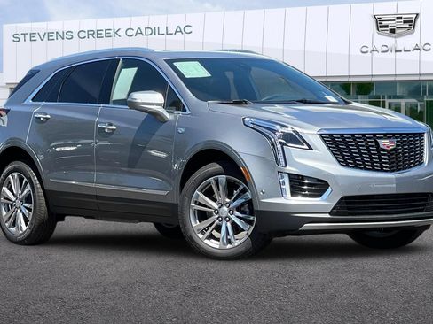 Used 2025 Cadillac XT5 Premium Luxury w/ Technology Package FWD image 1