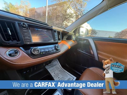 Used 2018 Toyota RAV4 Limited image 52