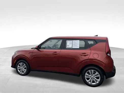 Certified 2021 Kia Soul LX image 7
