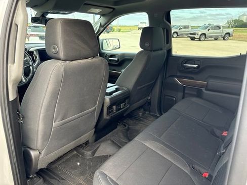 Used 2019 Chevrolet Silverado 1500 LT Trail Boss AWD/4WD image 19