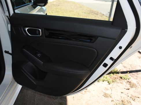 Used 2024 Honda Civic Touring image 20