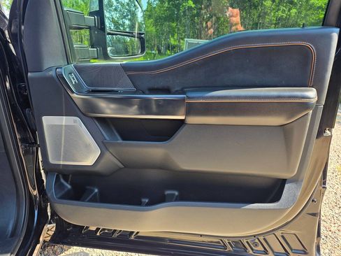 Used 2023 Ford F250 Platinum AWD/4WD image 19