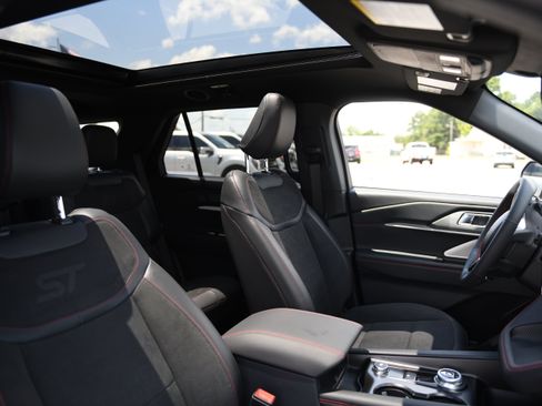 New 2026 Ford Explorer ST w/ Sun And Sound Package RWD image 18