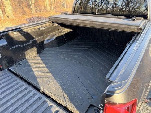 Used 2019 Toyota Tacoma 4x4 Double Cab image 12