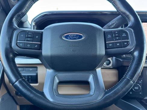 Used 2024 Ford F350 Lariat w/ Chrome Package image 19