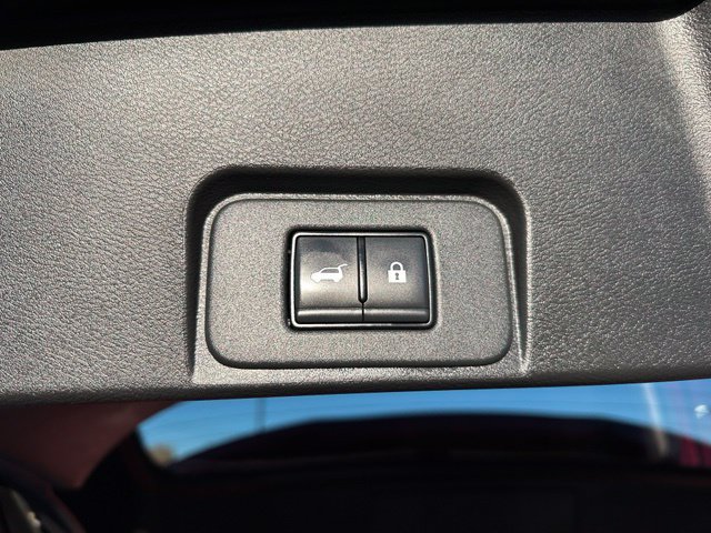Used 2025 Nissan Rogue SV AWD/4WD image 42