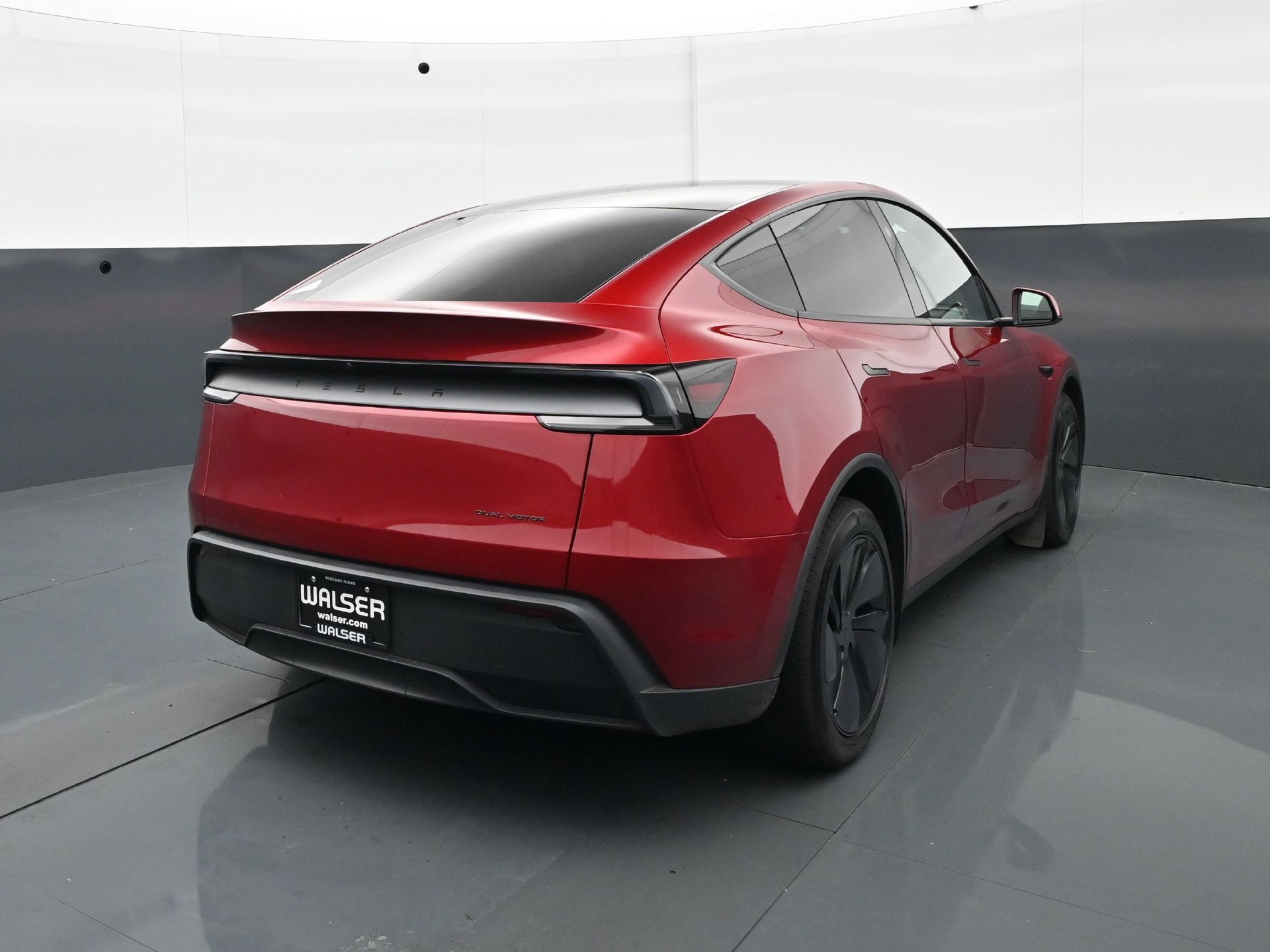 Used 2026 Tesla Model Y AWD image 6