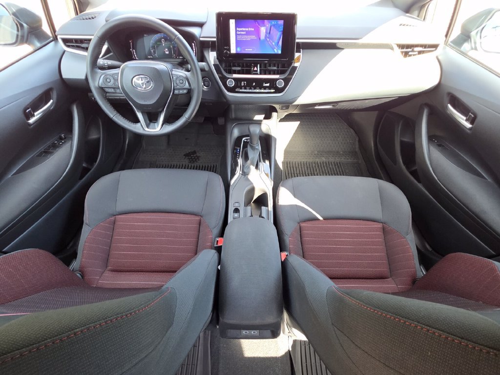 Used 2026 Toyota Corolla SE FWD image 4