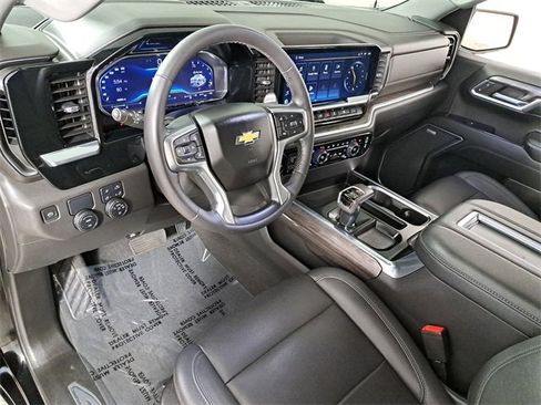 Used 2022 Chevrolet Silverado 1500 LTZ image 18