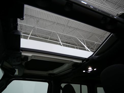 Used 2023 Jeep Wrangler Unlimited Rubicon w/ Xtreme 35 Tire Package image 4