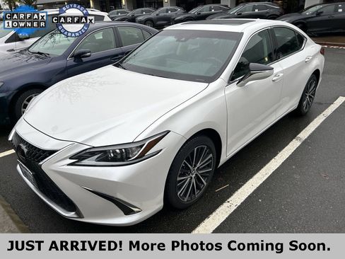 Certified 2023 Lexus ES 250 w/ Premium Package image 1