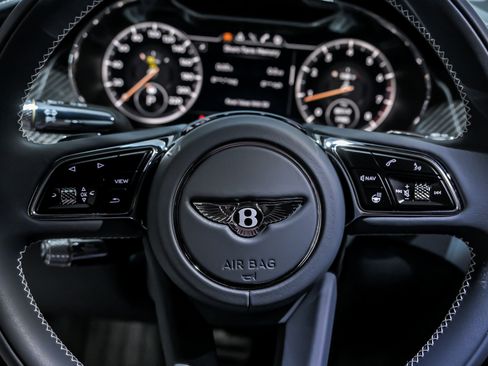 Used 2024 Bentley Continental GT image 34