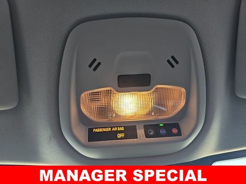 Used 2025 Chevrolet Trax LT w/ Driver Confidence Package image 30