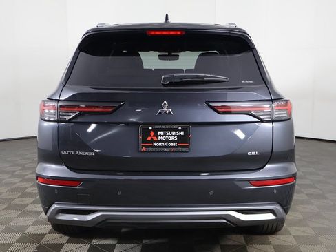 Used 2025 Mitsubishi Outlander SEL AWD/4WD image 17
