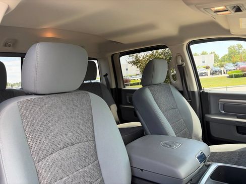 Used 2018 RAM 1500 Big Horn AWD/4WD image 28