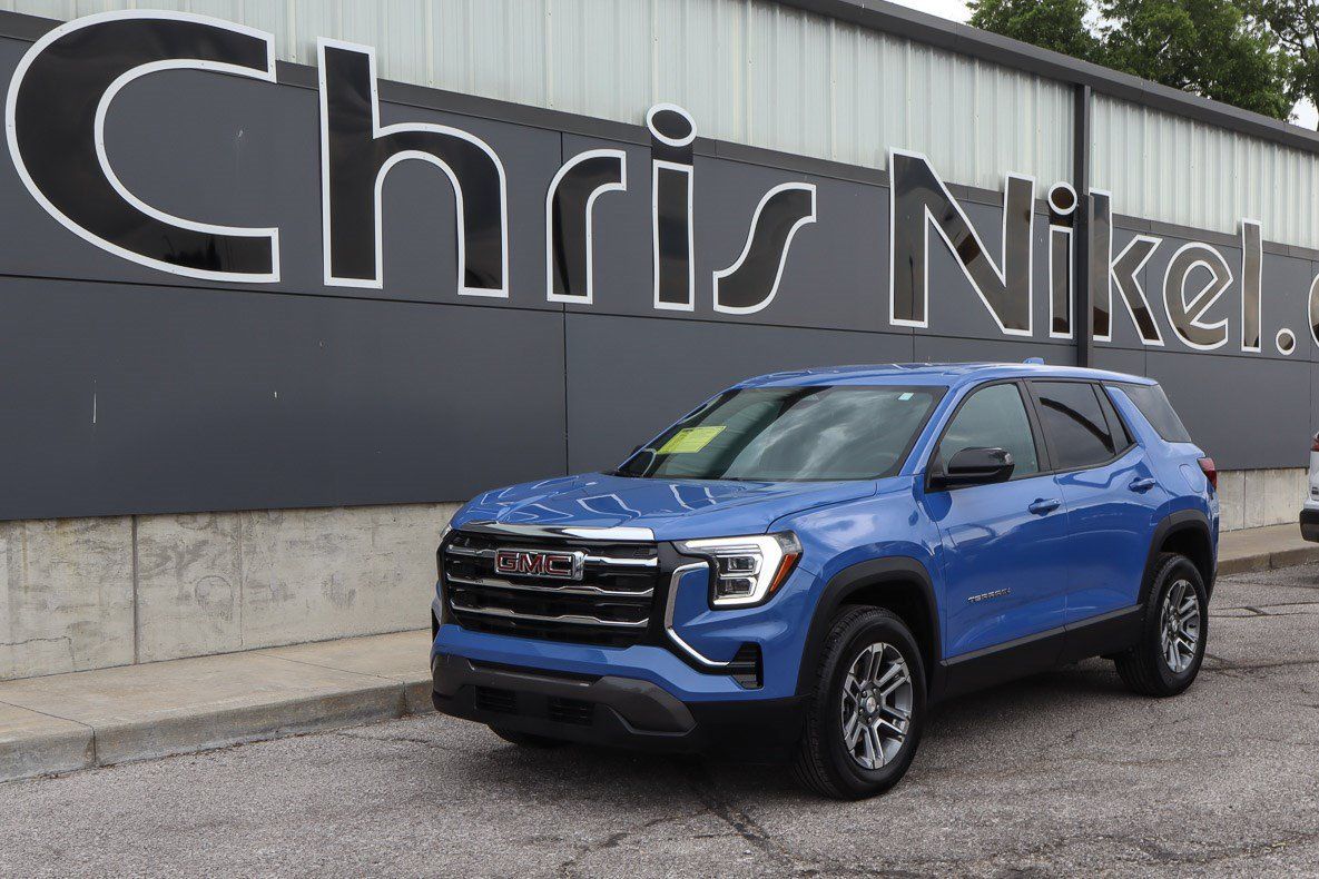 Used 2026 GMC Terrain Elevation AWD/4WD image 1