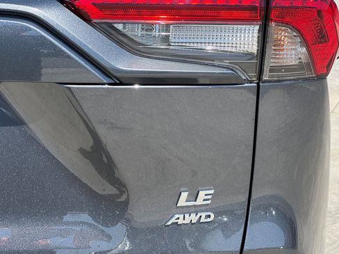 Used 2025 Toyota RAV4 LE AWD/4WD image 20
