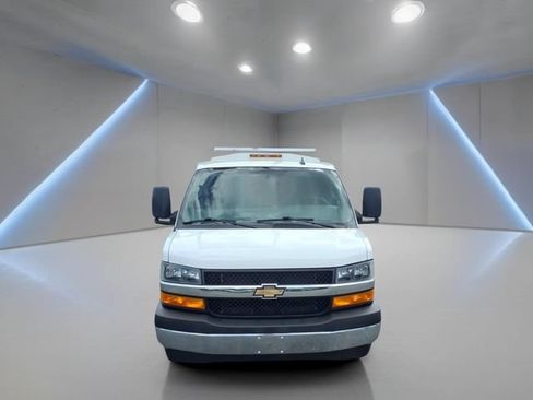 Used 2019 Chevrolet Express 3500 w/ Power Convenience Package RWD image 13