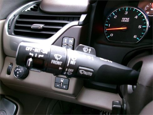 Used 2017 Chevrolet Tahoe Premier image 25