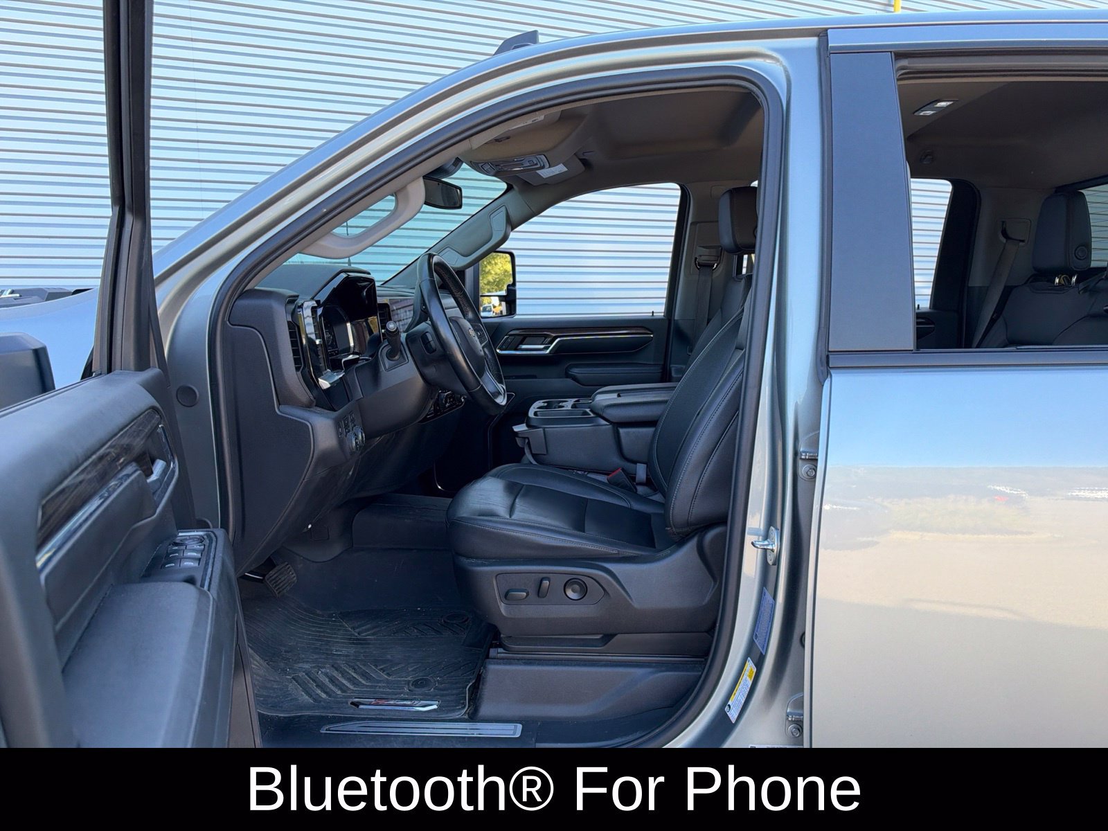 Used 2024 Chevrolet Silverado 2500 LT AWD/4WD image 28