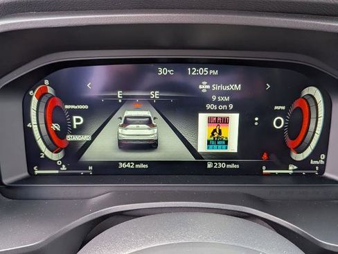 Certified 2024 Nissan Rogue Platinum w/ Platinum Premium Package FWD image 16