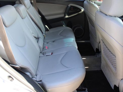 Used 2007 Toyota RAV4 Limited image 6