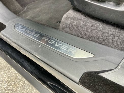 Certified 2025 Land Rover Range Rover Velar S AWD/4WD image 39