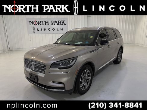 Used 2021 Lincoln Aviator 2WD image 1