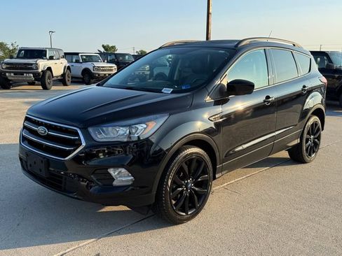 Used 2019 Ford Escape SE AWD/4WD image 9