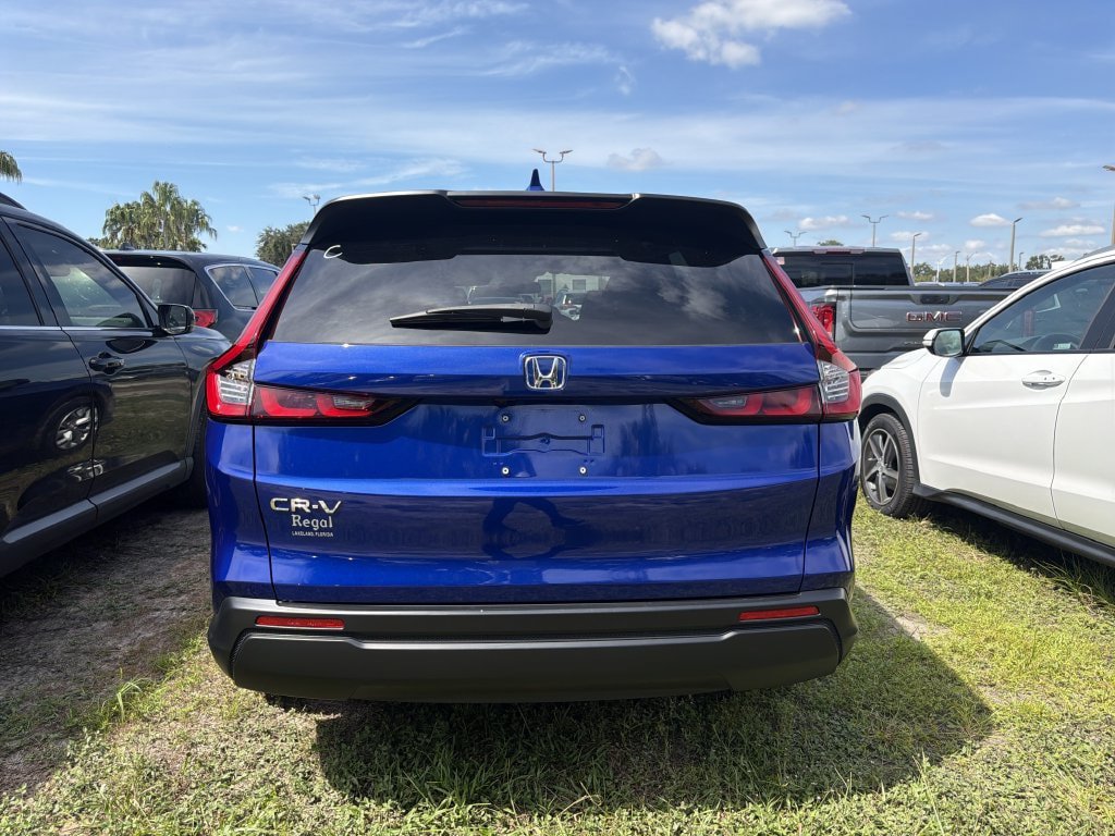 Used 2025 Honda CR-V LX image 10