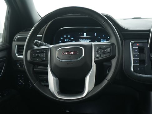 Used 2023 GMC Yukon XL SLT image 20