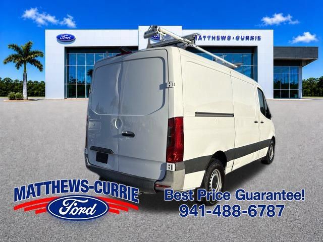 Used 2022 Mercedes-Benz Sprinter 2500 image 4