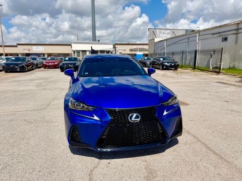 Used 2018 Lexus IS 300 F Sport w/ F Sport Package RWD image 5