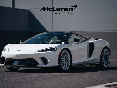 Used 2025 McLaren GTS image 3