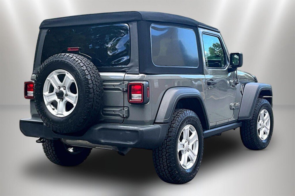 Used 2019 Jeep Wrangler Sport AWD/4WD image 5