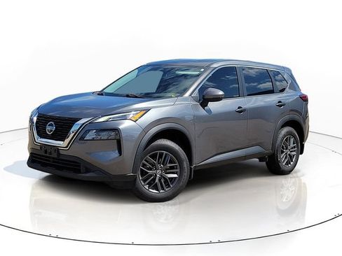 Used 2021 Nissan Rogue S FWD image 1