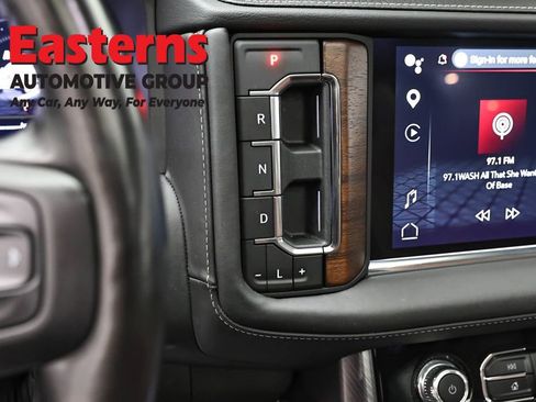 Used 2023 GMC Yukon XL Denali Ultimate w/ LPO, Floor Liner Package AWD/4WD image 13