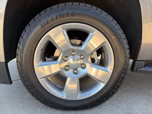 Used 2018 Chevrolet Tahoe LT w/ Luxury Package image 11