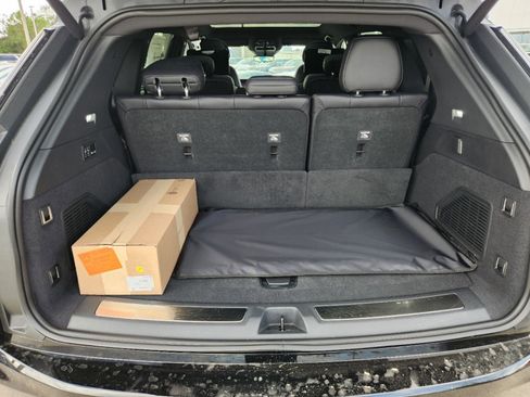 New 2025 Cadillac Escalade IQ Luxury 1 w/ Smart Trailering package image 12