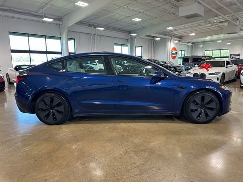 Used 2025 Tesla Model 3 Long Range AWD/4WD image 9