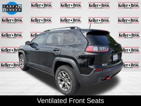 Used 2023 Jeep Cherokee Trailhawk w/ Sun & Sound Group AWD/4WD image 5