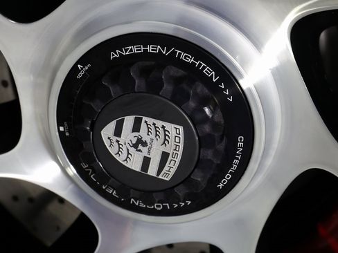 Used 2018 Porsche 911 Turbo image 59