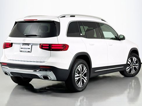 New 2026 Mercedes-Benz GLB 250 image 11