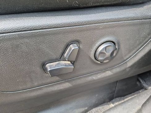 Used 2019 RAM 1500 Big Horn AWD/4WD image 19